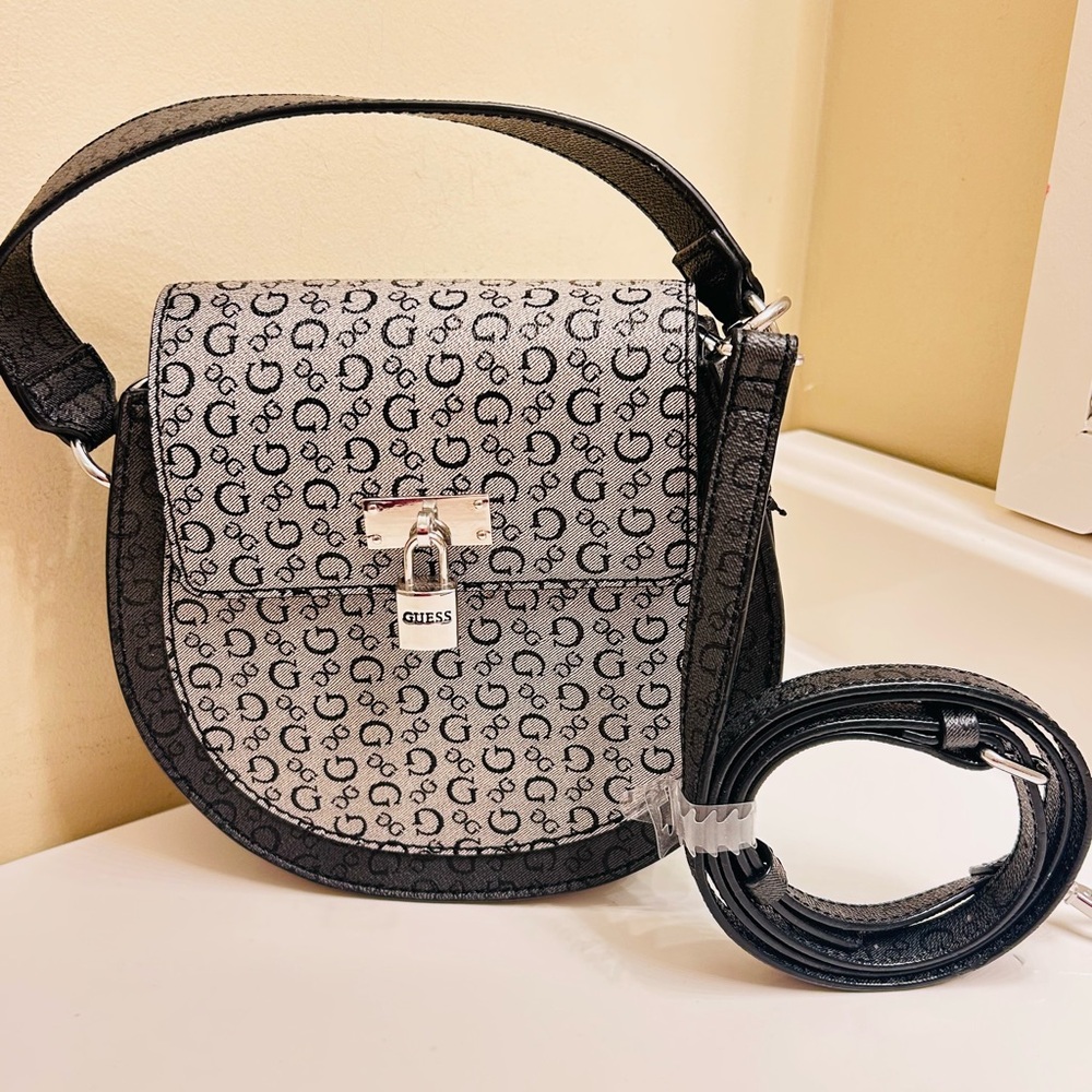 Guess Crossbody